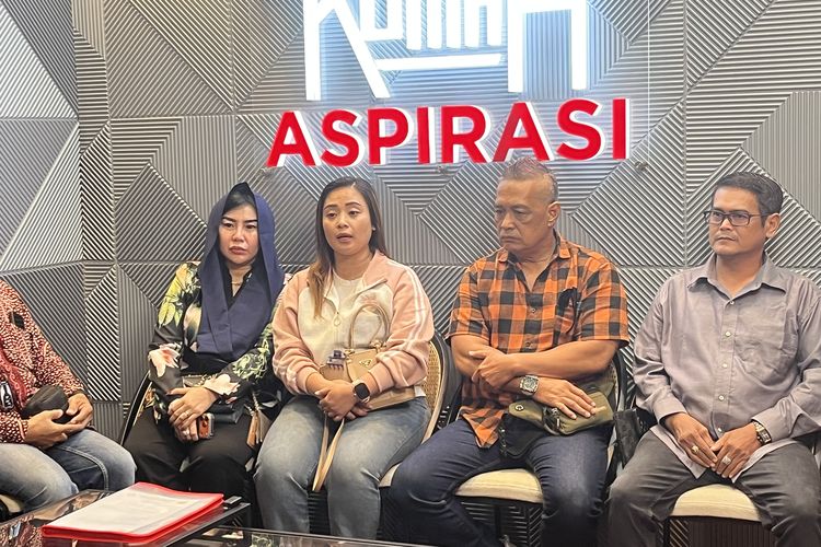 Ibu Bocah Viral yang Diduga Ditelantarkan Ayahnya Mengadu ke Armuji