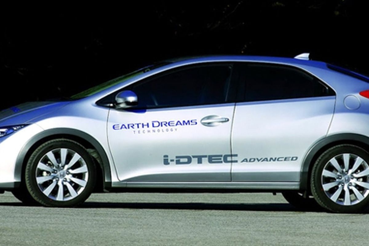 Honda perkenalkan Civic diesel turbo terbaru.