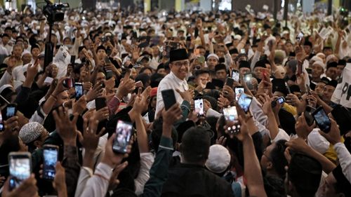 Listrik Gedung Tempat Kampanye Mati, Anies: Kenapa Ya Kira-kira?