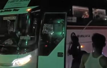 Viral, Video Aksi Pengamen Merusak Bus Primajasa di Tangerang