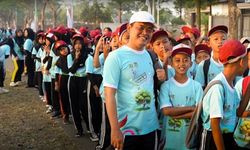 Jalan Sehat, Ribuan Warga Gerak Lawan Polusi dan Pembakaran Sampah di Tangerang