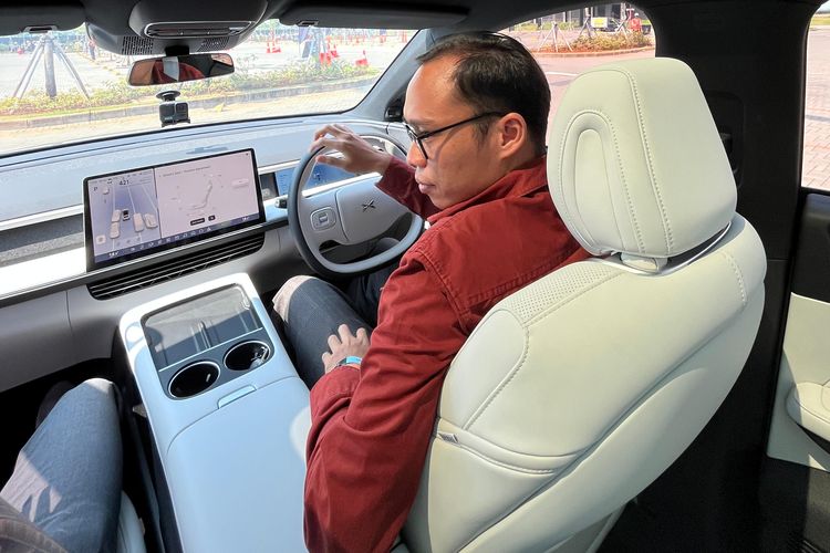 Test drive XPeng G6