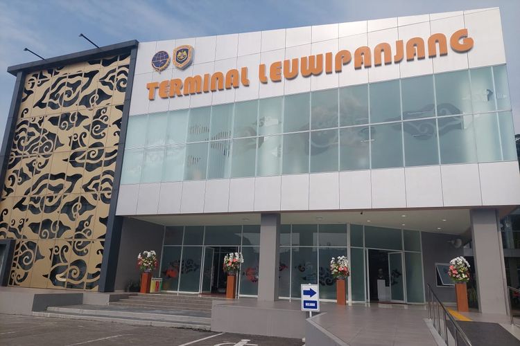 Terminal Leuwipanjang.