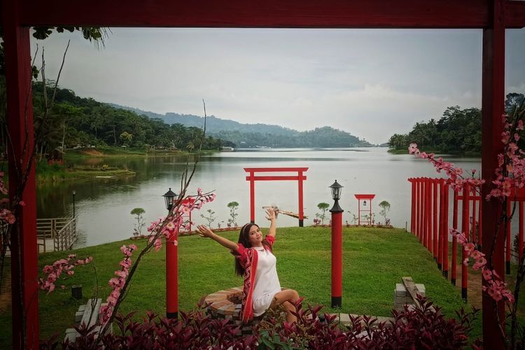 Pemandangan di Sermo Glamour Camp, Jogjakarta