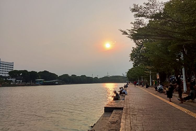 Waduk Sunter Selatan, Jakarta Utara, Senin (13/11/2023). 