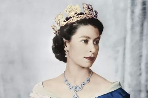 CEK FAKTA: Foto Ratu Elizabeth II Ditandu Menyebrang Sungai