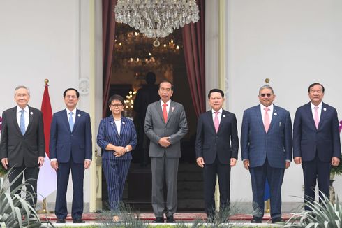 Memaknai Keketuaan Indonesia di ASEAN