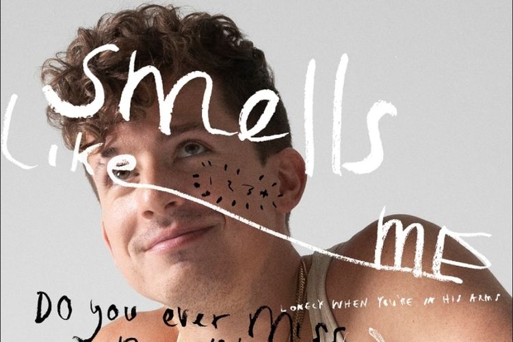 Penyanyi Charlie Puth merilis Smells Like Me, single keempat dari album CHARLIE.