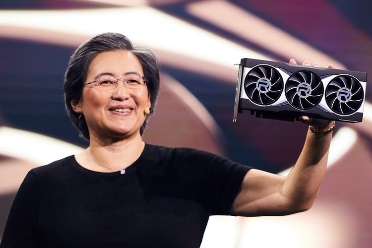 CEO AMD Lisa Su menggenggam prosesor AMD Ryzen RX 6000