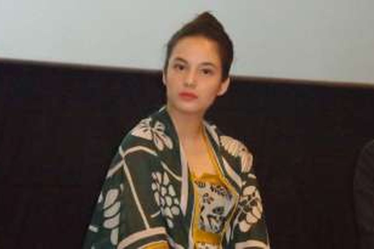 Chelsea Islan diabadikan usai menghadiri jumpa pers Japanese Film Festival (JFF) 2016 di Cinemax fX Lifestyle, Jalan Jenderal Sudirman, Jakarta Pusat, Kamis (17/11/2016).