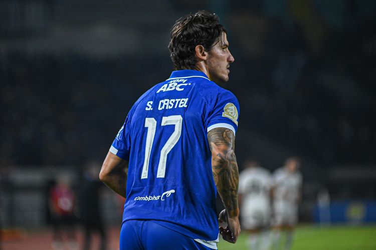 Usai Selip Dua Laga, Sergio Castel Bicara Syarat Persib Juara 