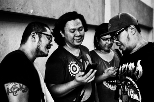 Lirik dan Chord Lagu Stupido Ritmo - Float