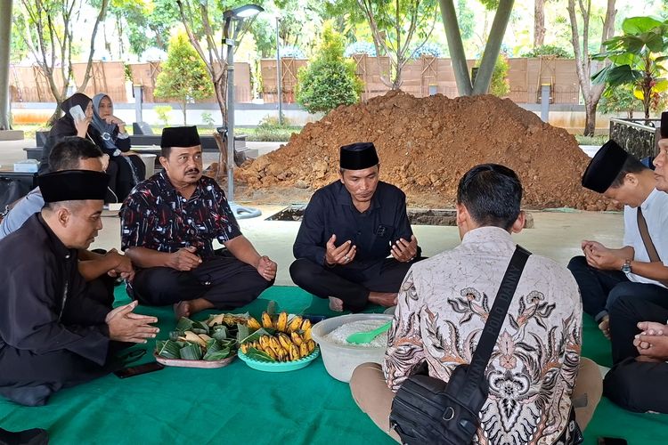 Makam Istri Wiranto Jadi yang ke-25 di Astana Ukir Sena Raga Delingan