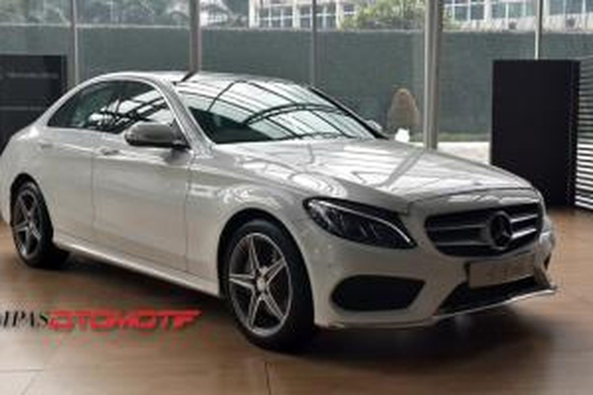 Mercedes-Benz C-Class 2015 1