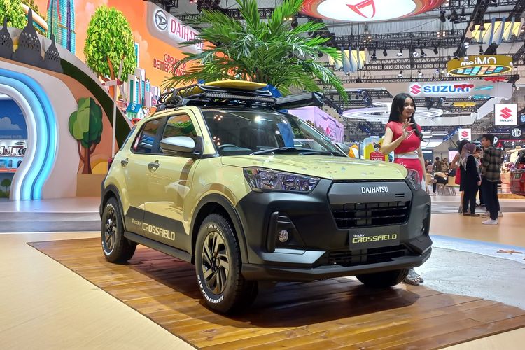 Referensi modifikasi mobil di booth Daihatsu di GIIAS 2024
