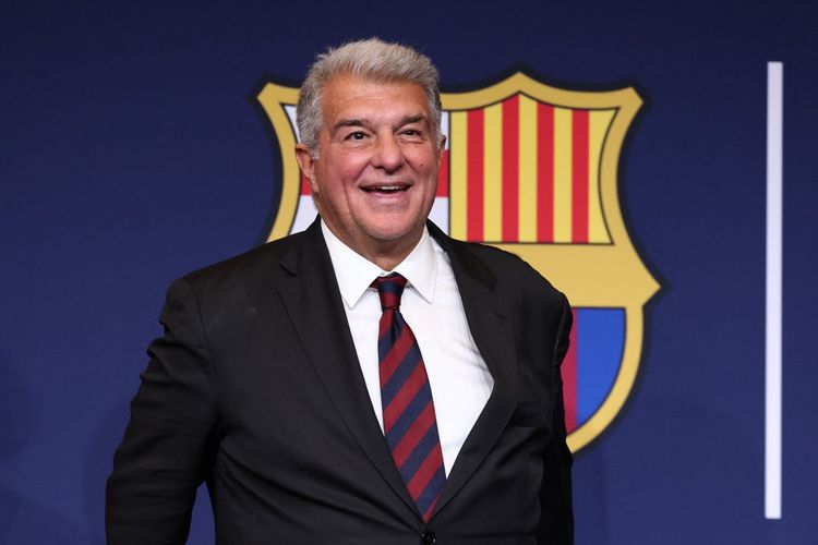 Pilih Maksimalkan La Masia, Joan Laporta Batasi Transfer Barcelona