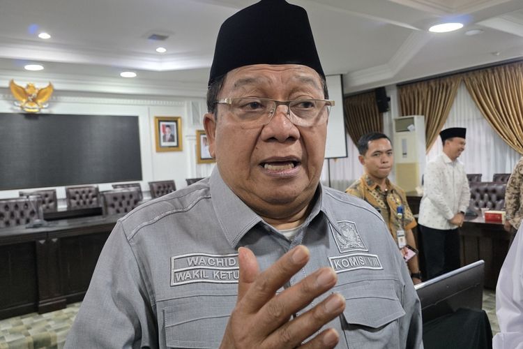 Antrean Haji di Jawa Tengah Sampai 26 tahun, DPR Targetkan Masa Tunggu Haji Maksimal 15 Tahun
