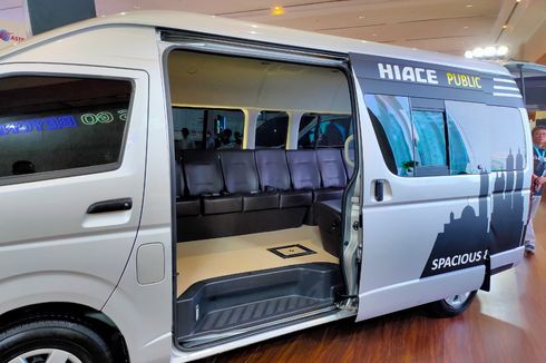 Toyota Hiace Mau Jadi Angkot Baru di Jakarta