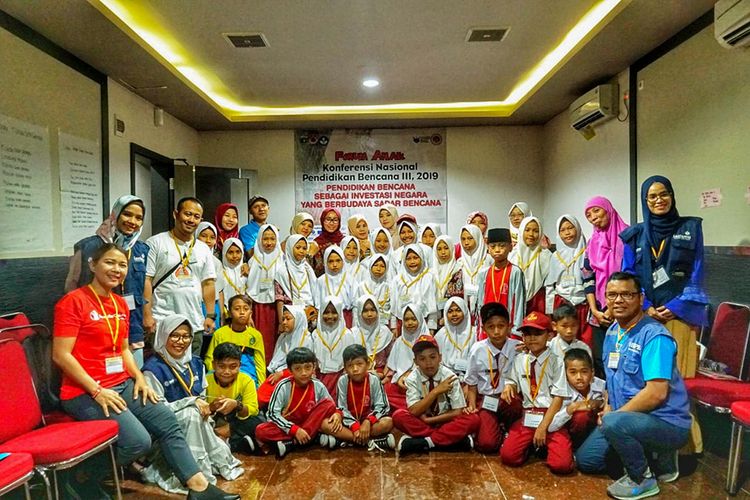 Peserta Forum Konsultasi Satuan Pendidikan Aman Bencana (SPAB) dan Konsultasi Anak.