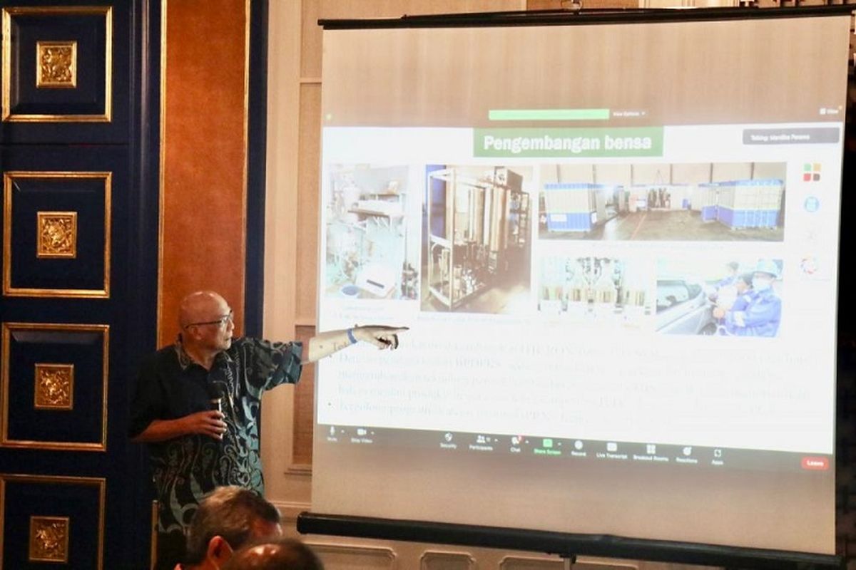 Kementerian ESDM bersama tim riset ITB dan US Grains Council meluncurkan peta jalan strategis untuk percepatan implementasi bioetanol di Indonesia, di Jakarta, Selasa (6/12/2022). 
