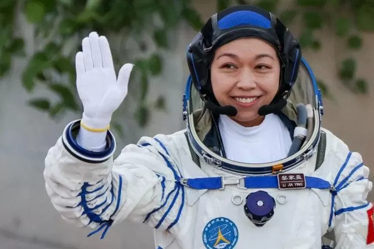 Kisah Li Jiaying, Astronaut Pertama Hong Kong yang Berprofesi Polisi