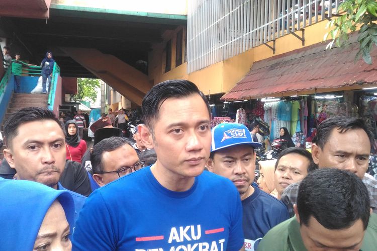 Agus Harimurti Yudhoyono ketika ditemui di pasar Cipulir, Jakarta Selatan, Kamis (14/3/2019). 