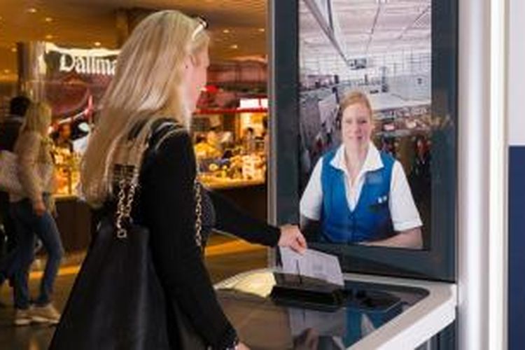 Di Bandara Munich, Infogate memungkinkan untuk tatap muka meskipun berbasis video, percakapan secara langung dengan perwakilan layanan untuk pelanggan dengan pilihan bahasa asal wisatawan. Selain itu, dokumen dapat dipindai, dicetak, dan dipertukarkan antara kedua belah pihak.