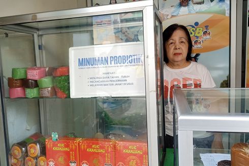 Imlek Berdekatan dengan Pemilu, Penjual Kue Keranjang di Pecinan Semarang Mengeluh Sepi Pembeli