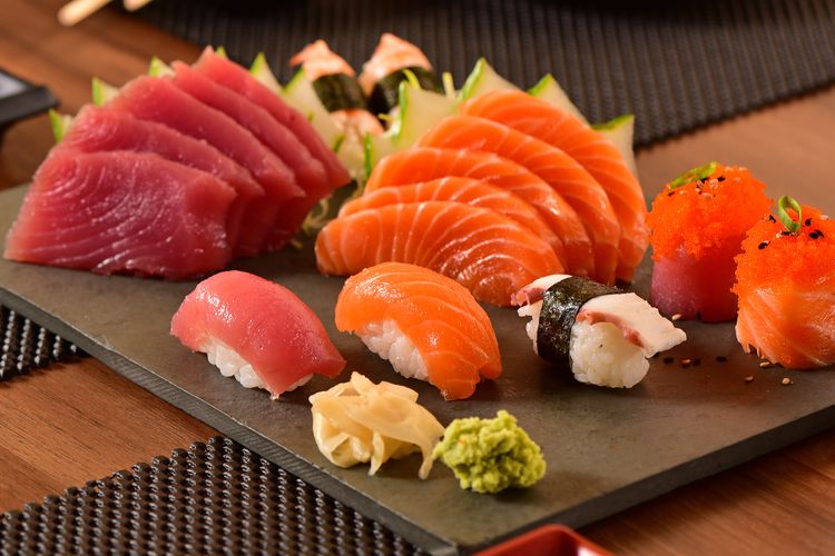 Ilustrasi makanan Jepang, sushi