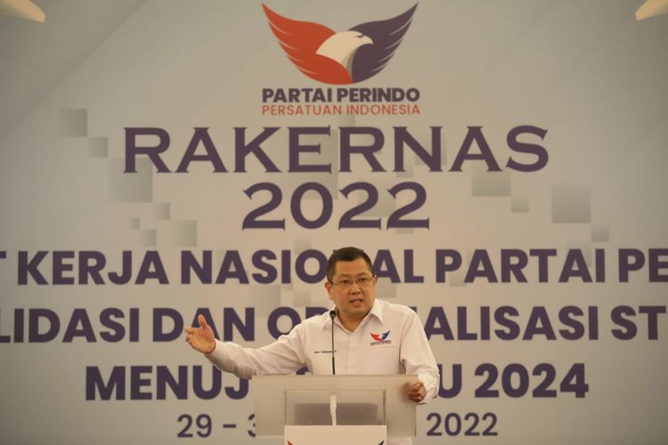 Ketua Umum Partai Persatuan Indonesia (Perindo) Hary Tanoesoedibjo dalam acara penutupan Rapat Kerja Nasional (Rakernas) Partai Perindo di Lido Lake Resort, Bogor, Minggu (30/1/2022).