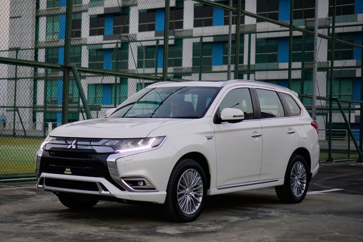 Detil produk terbaru dari Mitsubishi di GIIAS 2019, Outlander PHEV