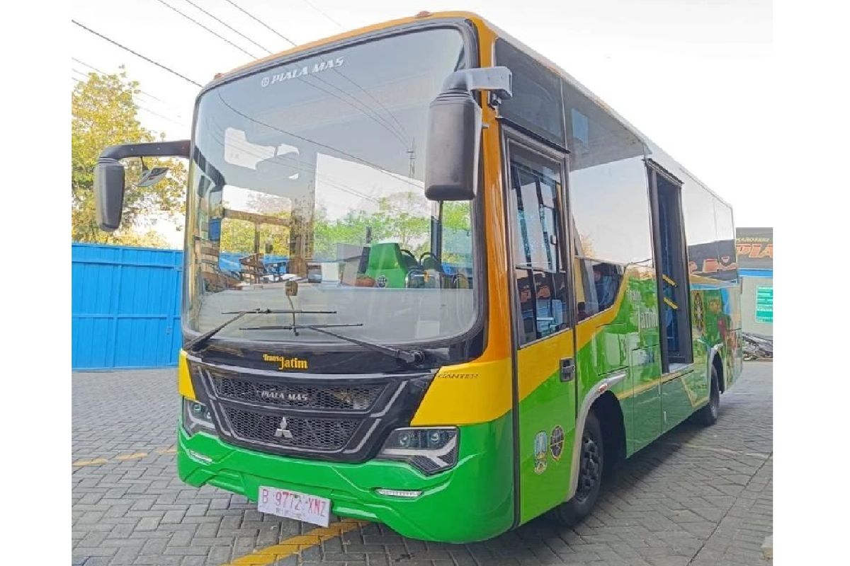 Bus baru Transjatim 