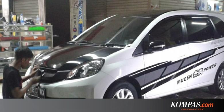 Rincian Biaya Pasang Stiker Pelindung Bodi Mobil