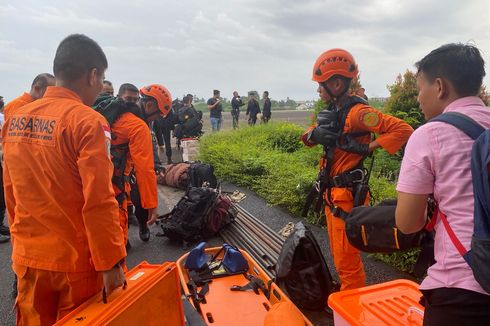 Basarnas Jambi Terjunkan Personel Lewat Darat dan Udara Evakuasi Rombongan Kapolda 