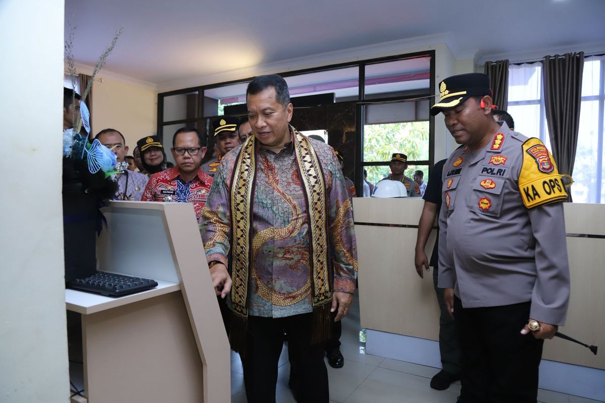 Wakil Menteri Pendayagunaan Aparatur Negara dan Reformasi Birokrasi (Wamen PANRB) Purwadi Arianto melakukan kunjungan kerja (kunker) ke Polresta Bandar Lampung, Kamis (24/7/2025).