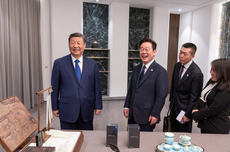 Kunjungan ke SRMP 13 Banyumas, Wamensos Minta Siswa Disiplin-Hormati Guru