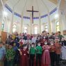 Potret Toleransi di Gereja Kampung Sawah, Para Santri Hibur Jemaat Saat Misa Kudus