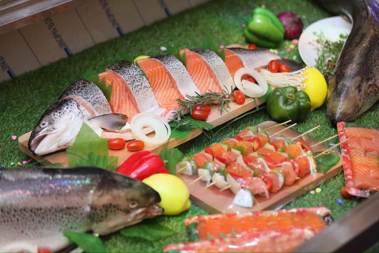 Selain daging, masyarakat Indonesia mengandalkan ikan sebagai salah satu sumber protein hewani utama dengan nilai gizi yang tinggi.