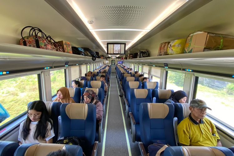 Ilustrasi kereta ekonomi Stainless Steel New Generation.