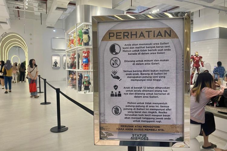 Aturan berkunjung ke Statue 4 Heroes Gallery di lantai 4 Lotte Mall Jakarta, Kuningan, Jakarta Selatan.