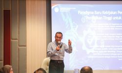 Kemdiktisaintek Siapkan Program Beasiswa S3 untuk Dosen