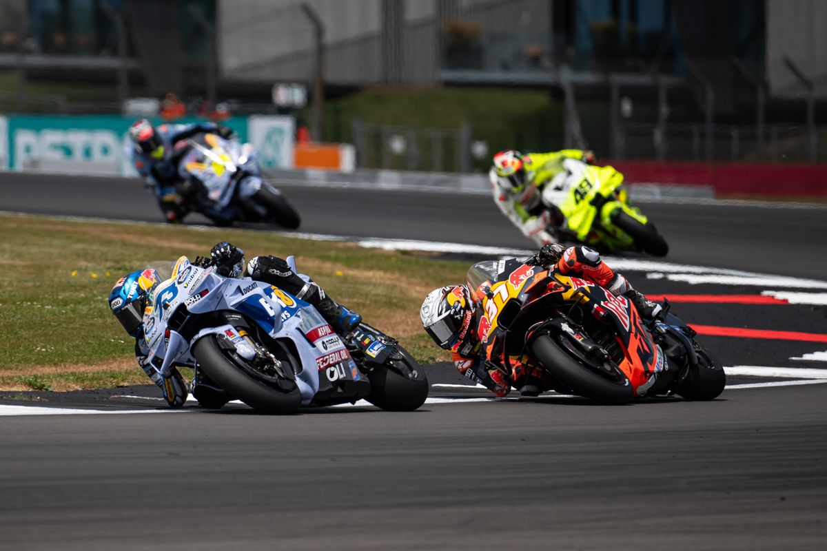Alex Marquez saat berlaga pada MotoGP Inggris 2025