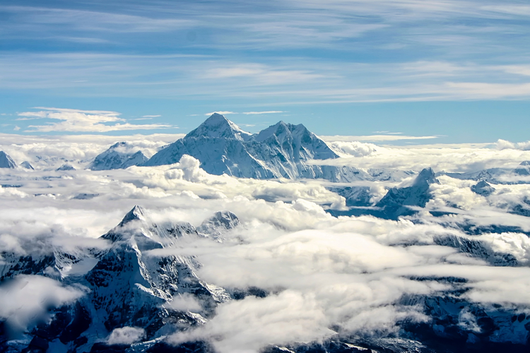 Foto Apa yang Terjadi pada Tubuh Manusia saat Mendaki Puncak Everest