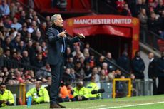 Sebelum ke Old Trafford, Mourinho SMS Pelatih West Ham