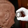Royal Mint Inggris Luncurkan Koin Resmi Bergambar Raja Charles III