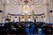 Ribuan Jemaah Padati Masjid Tokyo Camii, Shalat Idul Fitri 2026 Digelar hingga 5 Kali