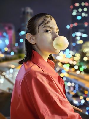 Hasil foto Oppo Reno4 menggunakan fitur Night Flare Portrait