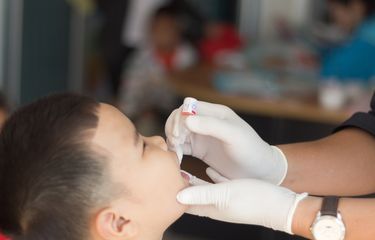 Ilustrasi vaksin polio oral