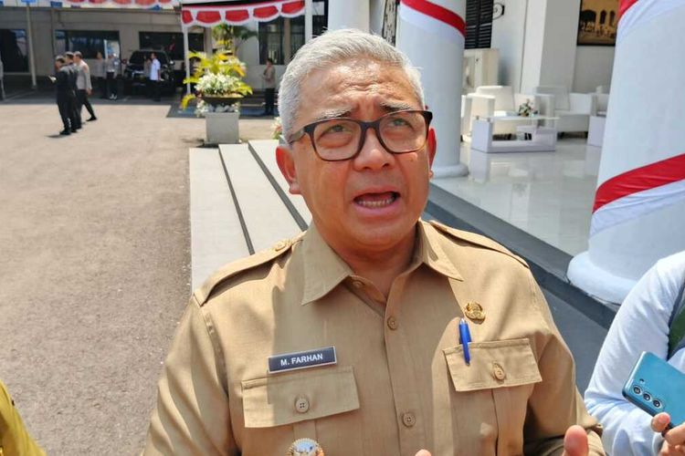 Farhan Pastikan Kontraktor Penebang 10 Pohon di Bandung Tanam 1.000 Pohon Pengganti