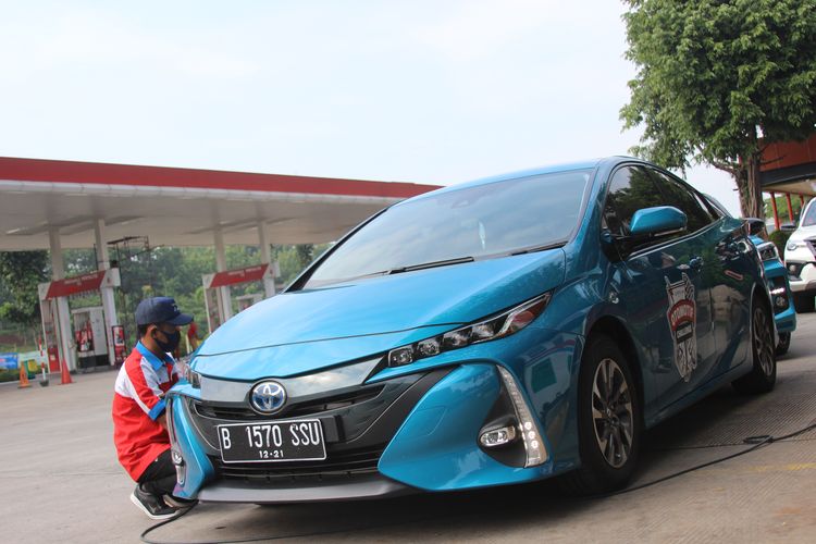 Toyota Prius PHEV di Kompas otomotif Challenge